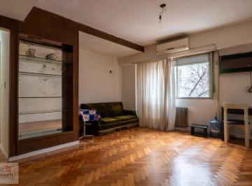 Departamento · 84m² · 4 Ambientes · Venta 4 Ambientes Al Frente en Flores