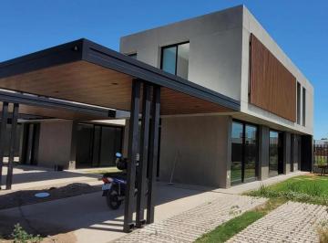 PH de 6 ambientes, Córdoba · Duplex en Venta Chacras Green