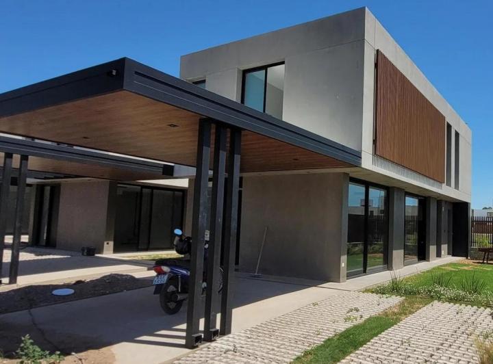 PH · 180m² · 6 Ambientes · 1 Cochera