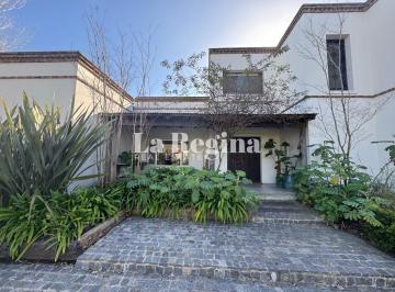Casa · 250m² · 3 Dormitorios · 3 Cocheras · Alquiler Temporal en Santa Maria de Tigre