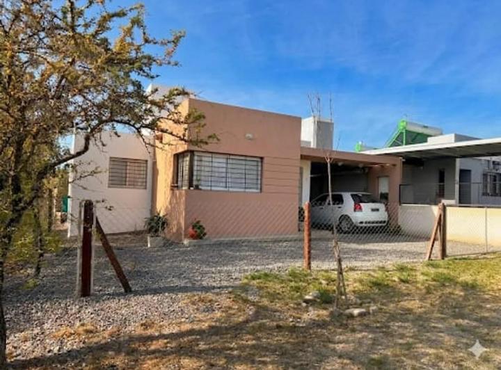 Casa · 95m² · 1 Ambiente · 1 Cochera