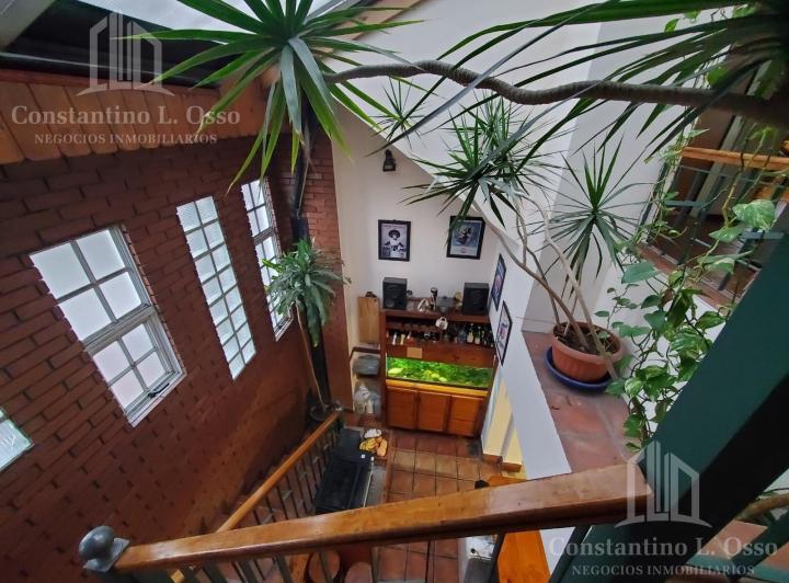 PH · 218m² · 6 Ambientes · 1 Cochera