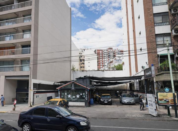 Terreno · 422m²