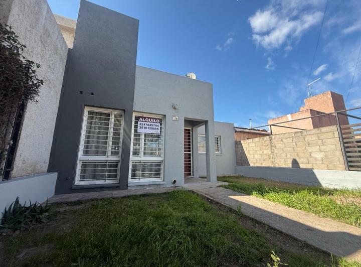 Casa · 45m² · 2 Ambientes · 1 Cochera