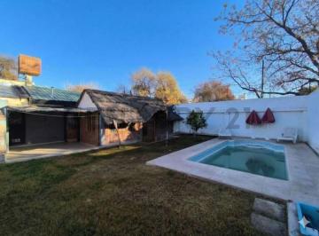 Casa · 200m² · 6 Ambientes · 3 Cocheras · C21 Lucio Barroso Vende Casa en Sexta Sección