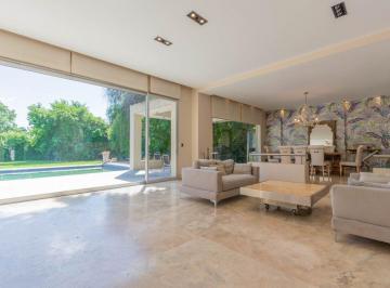 Casa · 633m² · 7 Ambientes · Casa Venta San Isidro - 7 Amb. - Pileta - Jardin - 633 m²