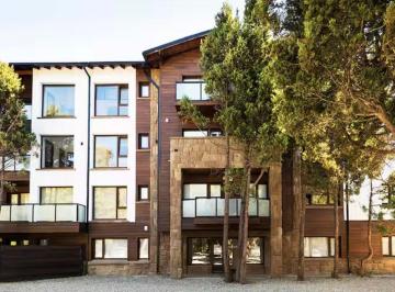 Departamento de 2 ambientes, San Carlos de Bariloche · Departamento con Jardin Propio y Cochera