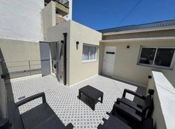 Casa · 160m² · 4 Ambientes · Chalet en Venta en Mar del Plata de 4 Ambientes a La Calle Reciclado a Nuevo, con Cochera