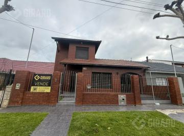 Casa · 290m² · 4 Ambientes · 1 Cochera · Casa en Venta de 4 Ambientes, Apto Credito, en Mar del Plata