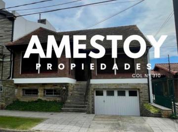 Casa de 4 ambientes, Quilmes · Barrio Parque Bernal Venta Chalet Tres Dorm. Fondo Libre Garage Doble Gran Ubicacion