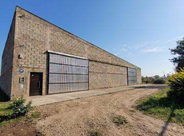 Bodega-Galpón de 1 ambiente, Merlo · Nave Industrial en Venta - Merlo - 2.000 m² - Fza. Motriz T2 - Pso. H30 - Doble Portón 5x4 - Oficina. Impecable.