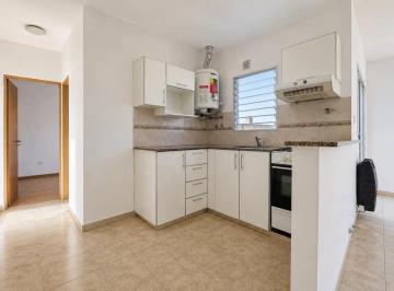 general-san-martin-villa-bonich-alquiler-departamento-2-ambientes · Departamento de 2 Ambientes con Balcon