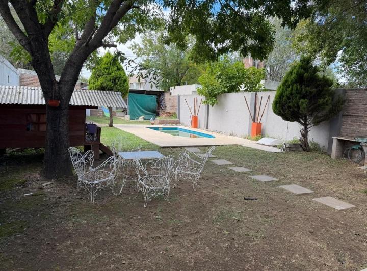 Casa · 106m² · 3 Ambientes · 2 Cocheras