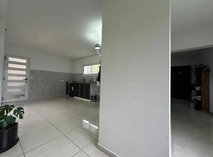 Casa · 185m² · 3 Dormitorios · 2 Cocheras