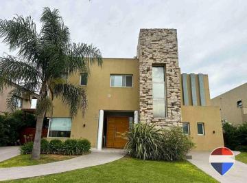 Casa · 200m² · 4 Ambientes · 2 Cocheras · Venta Casa 4 Ambientes Horizontes Al Sur Canning