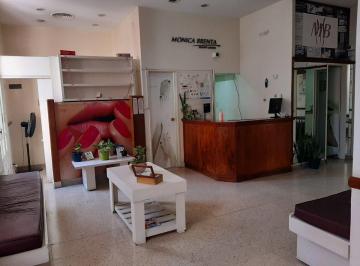 Oficina comercial · 135m² · Oficinas en Excelente Ubicacion