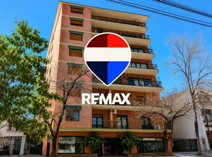 Departamento · 196m² · 8 Ambientes · 2 Cocheras