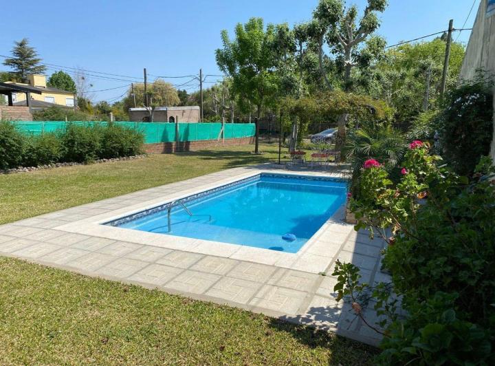 Casa · 196m² · 5 Ambientes · 3 Cocheras