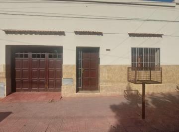 Casa · 190m² · 6 Ambientes · 1 Cochera · Venta Casa 200 m² Ciudad de Nieva 3 Habitaciones