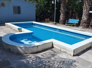 Quinta vacacional · 150m² · 3 Dormitorios · 3 Cocheras · Casa Quinta con Cancha de Tenis en Sauce