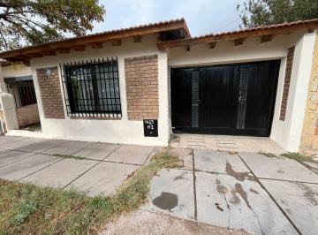 Casa · 115m² · 4 Ambientes · 1 Cochera · Casa en Guaymallén Barrio A. A. t. R. a.