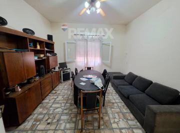 Casa · 90m² · 4 Ambientes · Venta Casa 4 Amb Parque Patricios Apto Crédito