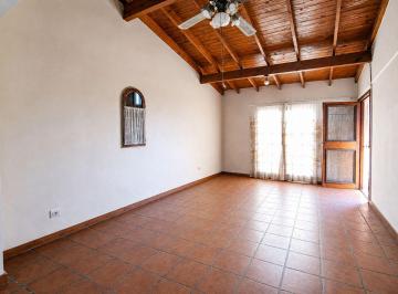 Casa · 150m² · 4 Ambientes · Casa 4 Ambientes Balcon Patio Local