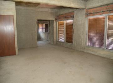 Casa · 310m² · 5 Ambientes · 2 Cocheras · Casa 5 Ambientes Cochera Local Avellaneda