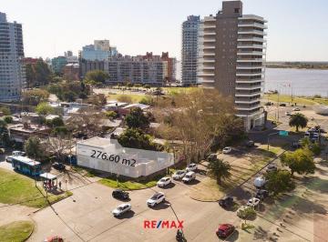 Terreno · 273m² · Lote - Constructora en Venta Esquina Francia/junin