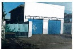 Local comercial · 226m² · 2 Ambientes · 1 Cochera · Venta Local - Salon de Ventas / Depositos - Camara Frigorifica - Garaje 3 Autos - Permuta y Financia