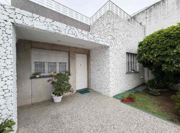 Casa · 141m² · 5 Ambientes · 1 Cochera · Casa 5amb Terra Patio Quincho Garage L del Mirador