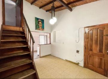 Casa · 55m² · 3 Ambientes · 1 Cochera · Casa 3 Amb C/parque - Quincho Apta Crédito Fcio Vare