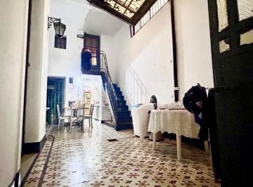PH · 124m² · 4 Ambientes · Venta PH 4/5 Amb + Local - Entrada Ind. Almagro
