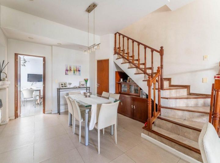 Casa · 150m² · 7 Ambientes · 2 Cocheras