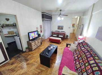 Departamento · 60m² · 3 Ambientes · Venta Departamento, 3 Ambientes en Floresta.