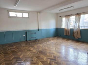 Oficina comercial · 50m² · Balvanera, Once, Venta Oficina Piso Alto Luz!