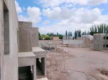 Departamento · 120m² · 5 Ambientes · 1 Cochera · Venta Dúplex 3 Dorm. en Lujan de Cuyo