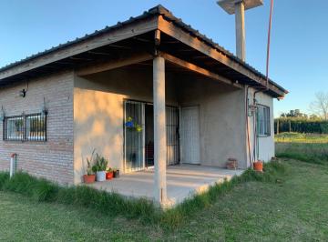 Casa · 81m² · 3 Ambientes · 3 Cocheras · Venta Casa en Construcción Pontevedra Lote 800 m²