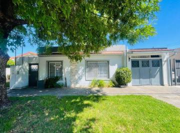 PH · 79m² · 4 Ambientes · 2 Cocheras · Venta Casa 4 Amb Garage Patio Ituzaingo Norte