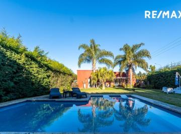 Casa · 144m² · 3 Ambientes · 3 Cocheras · Venta Casa Las Liebres 1 Planta, Pileta, Km 38