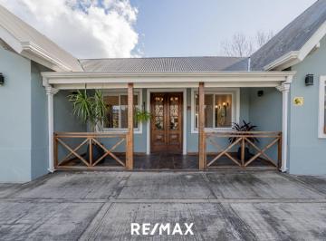 Casa · 134m² · 4 Ambientes · 2 Cocheras · Venta Casa 4amb Bermudas Barrio Cerrado