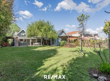 Casa · 134m² · 4 Ambientes · 2 Cocheras · Venta Casa 4amb Bermudas Barrio Cerrado Ap - Credito