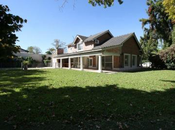 Casa · 250m² · 6 Ambientes · 1 Cochera · Casa en Venta Los Lagartos Country Club, Pilar.