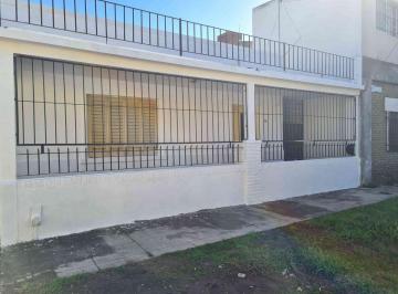 Casa · 84m² · 3 Ambientes · Casa en Venta - 3 Ambientes en Loma Hermosa