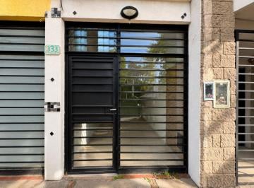 Local comercial · 20m² · Alquiler Local Comercial Pilar Excelente Ubicacion