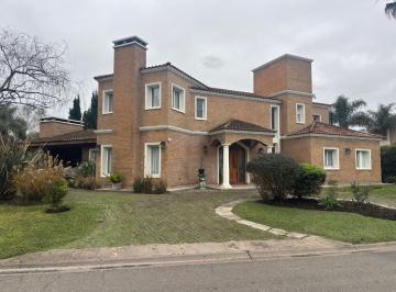 Casa · 251m² · 6 Ambientes · 4 Cocheras · Venta Casa 6 Amb Barrio Privado St Matthews, Pilar