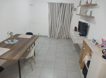 Departamento · 70m² · 3 Ambientes · 1 Cochera · Vendo Hermoso Departamento y Gran Oportunidad