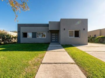 Casa · 168m² · 5 Ambientes · 4 Cocheras · El Canton - Barrio Norte - Casa con Piscina