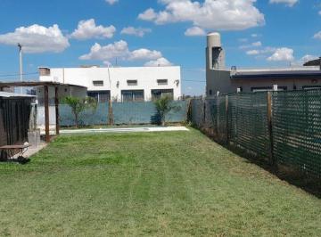 Terreno · 300m² · Terreno en Venta con Pileta y Baño Barrio Ecovida