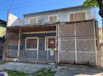 Casa · 180m² · 8 Ambientes · 2 Cocheras · Casa en Venta San Fernando